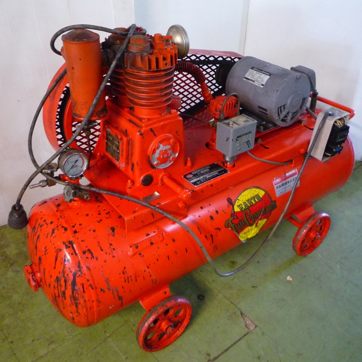 □ エアーコンプレッサー 200V 中古 フジ SH-2 2馬力 タンク100L 8kgf 