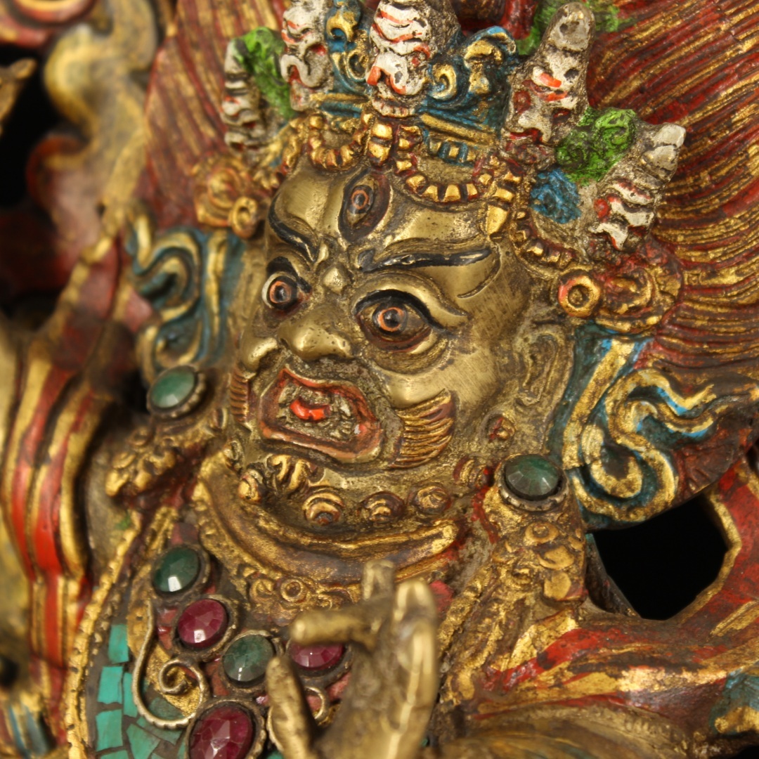 西蔵収集 老銅 手工細製 松石寶石象嵌 金剛手護法 古仏像 寺廟供養