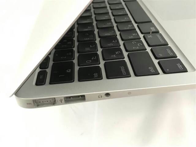 じゃんぱら渋谷宇田川店】Apple MacBook Air 11インチ 128GB MC506J/A