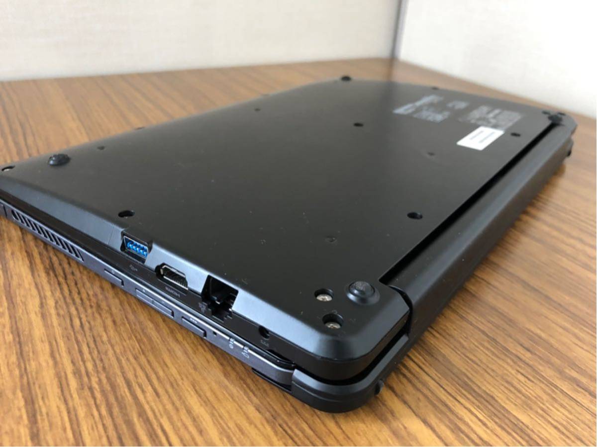 富士通. タブレットPC ARROWS Q704/H Core i5 1.90GHz/4GB/SSD128GB