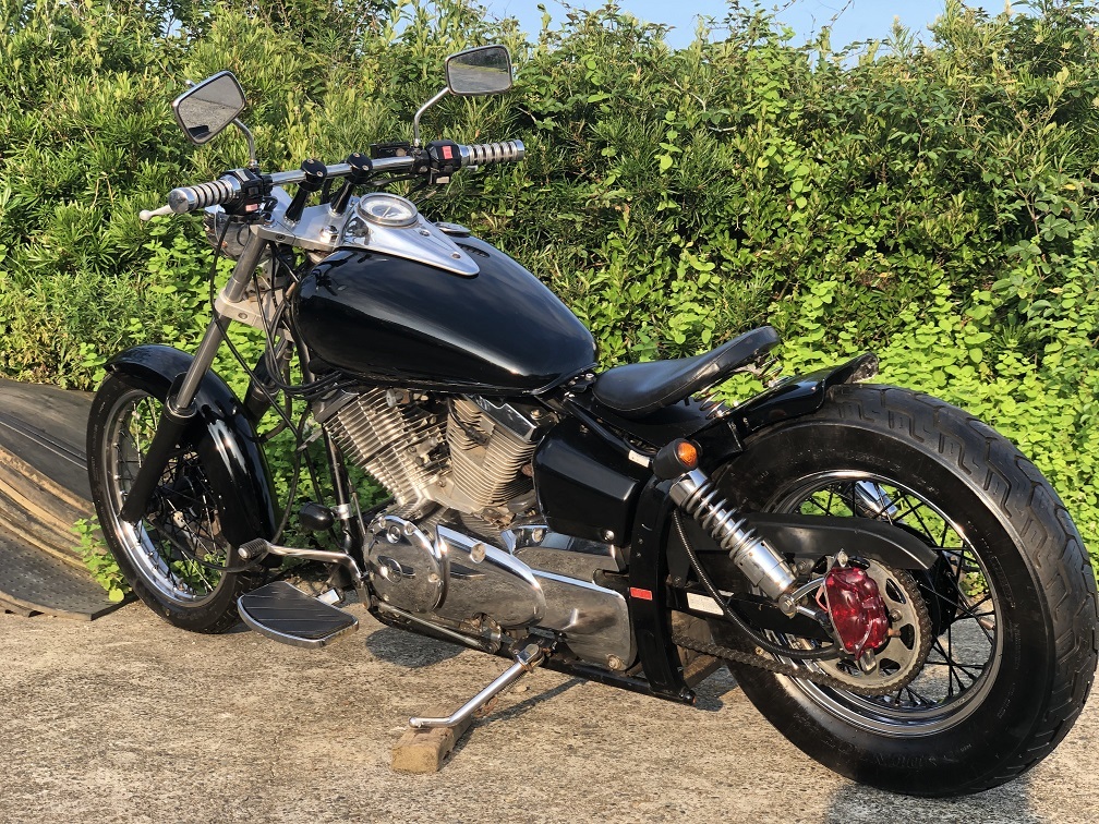 ドラッグスター250☆カスタム多数☆スーパートラップ☆黒☆決まって