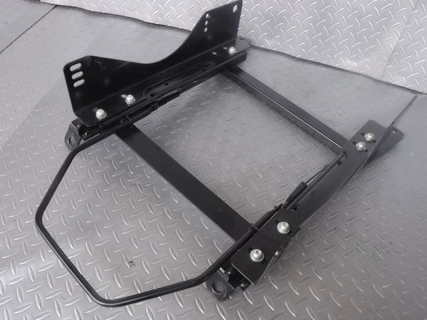 BRIDE ブリッド NCEC ロードスター サイド止め フルバケ シートレール 右側 運転席 R003LF