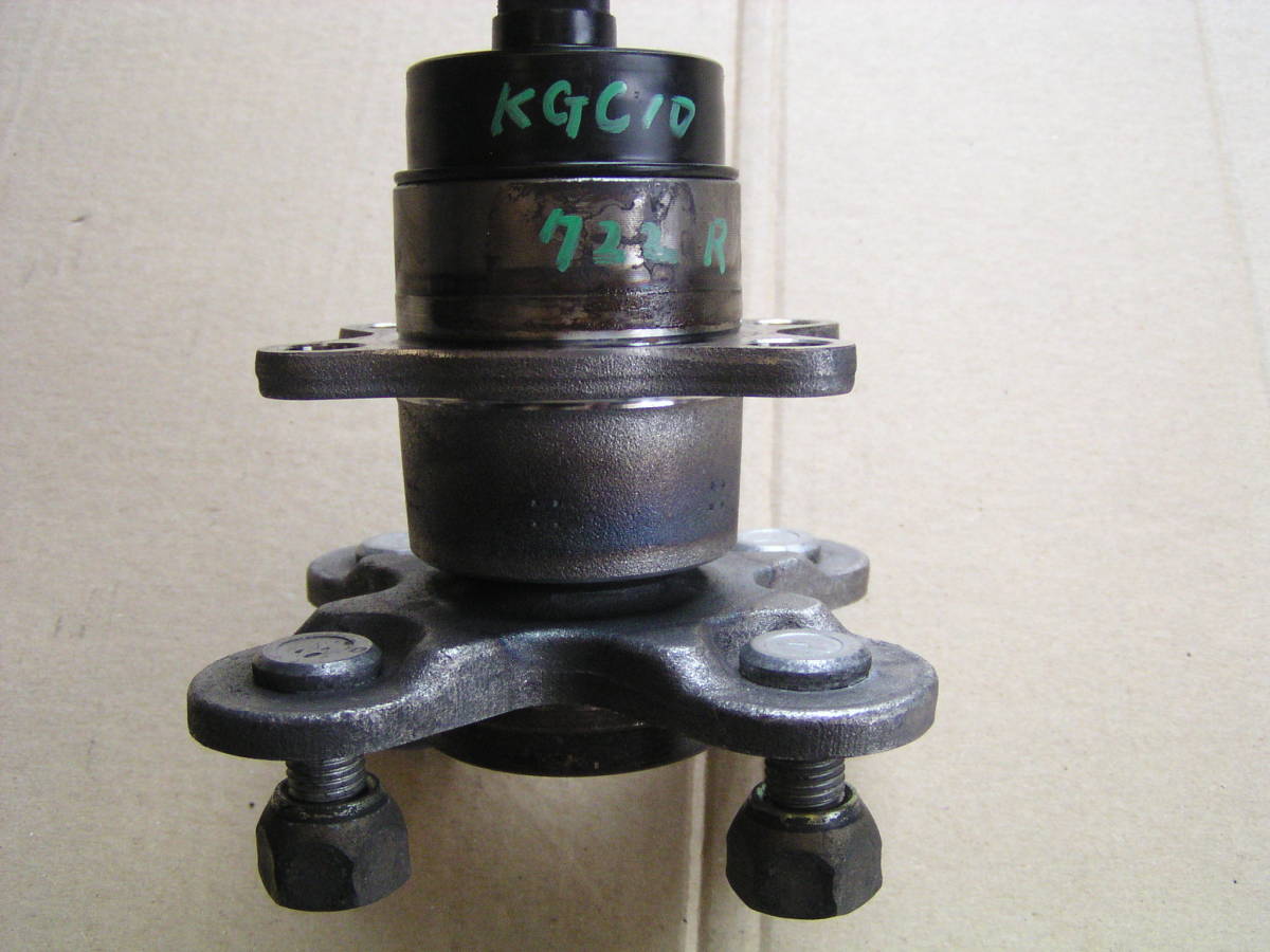 69722km パッソ KGC10 QNC10 リアハブ　右　リアハブベアリング