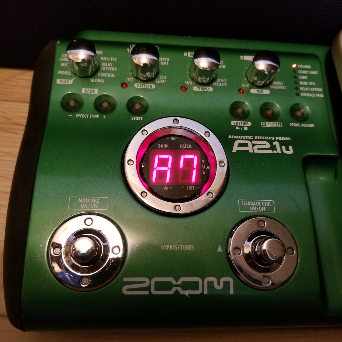 ZOOM　A2.1u アコースティックギター用　マルチエフェクター 