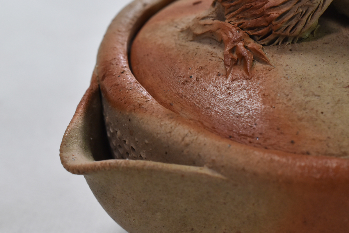 織部宝瓶 三生蔵 名工 手造備前焼 龍摘蓋宝瓶 手捻り陶器 泡瓶 煎茶具 急須 水次 水注 箱付 煎茶道具 日本古玩骨董 F901488 「かぶせ茶」付き ほうひん 泡瓶 松本央 伊賀焼