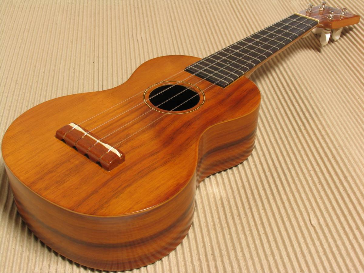 Famous ハワイアンコア ウクレレ フェイマス FU-200 - 日本製 Aloha