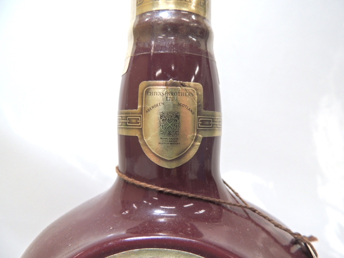 ロイヤルサルート 21年 赤 700ml 陶器ボトル ウイスキー SALUTE 赤陶器 未開栓 飲料 0 ROYAL ♪A350 陶器 IY97103E ロイヤル