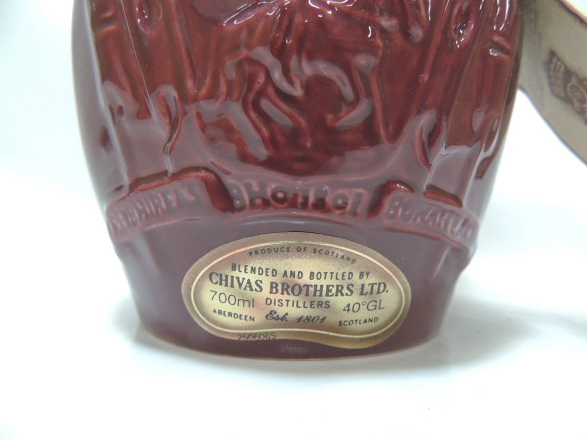 ロイヤルサルート 21年 赤 700ml 陶器ボトル ウイスキー SALUTE 赤陶器 未開栓 飲料 0 ROYAL ♪A350 陶器 IY97103E ロイヤル