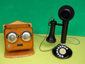 黒電話のYahoo!オークション(旧ヤフオク!)の相場・価格を見る｜Yahoo