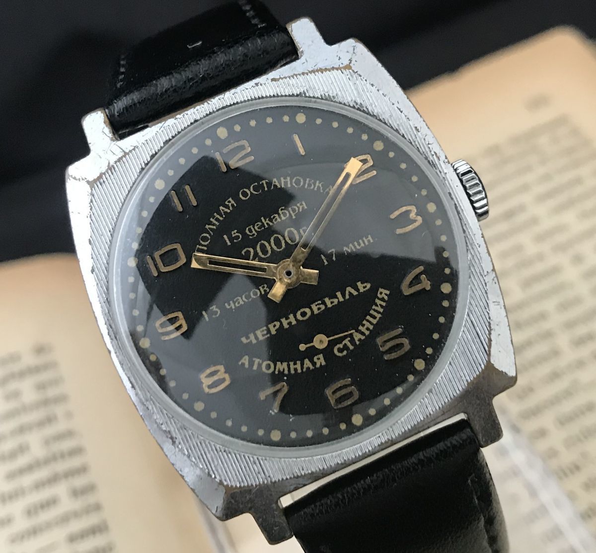 ★アンティークゆえの風合い★【ソビエト☆ミリタリー】アンティーク ヴィンテージ 手巻き メンズ腕時計_2