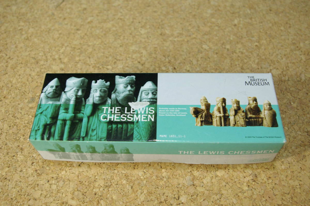 ルイス島のチェス駒 海洋堂 大英博物館 THE LEWIS CHESSMEN 海洋堂 THE 