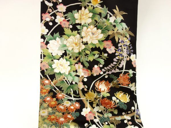 秋の在庫処分】38，000→19，000円☆4856☆中古美品 黒留袖 比翼仕立て