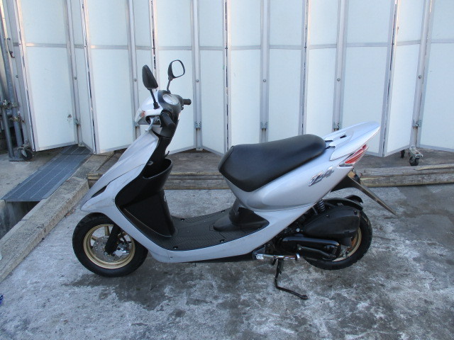 DIO⁄Z4⁄DX(AF56⁄57⁄63)-since バイクの系譜 2001- | バイク引き取り