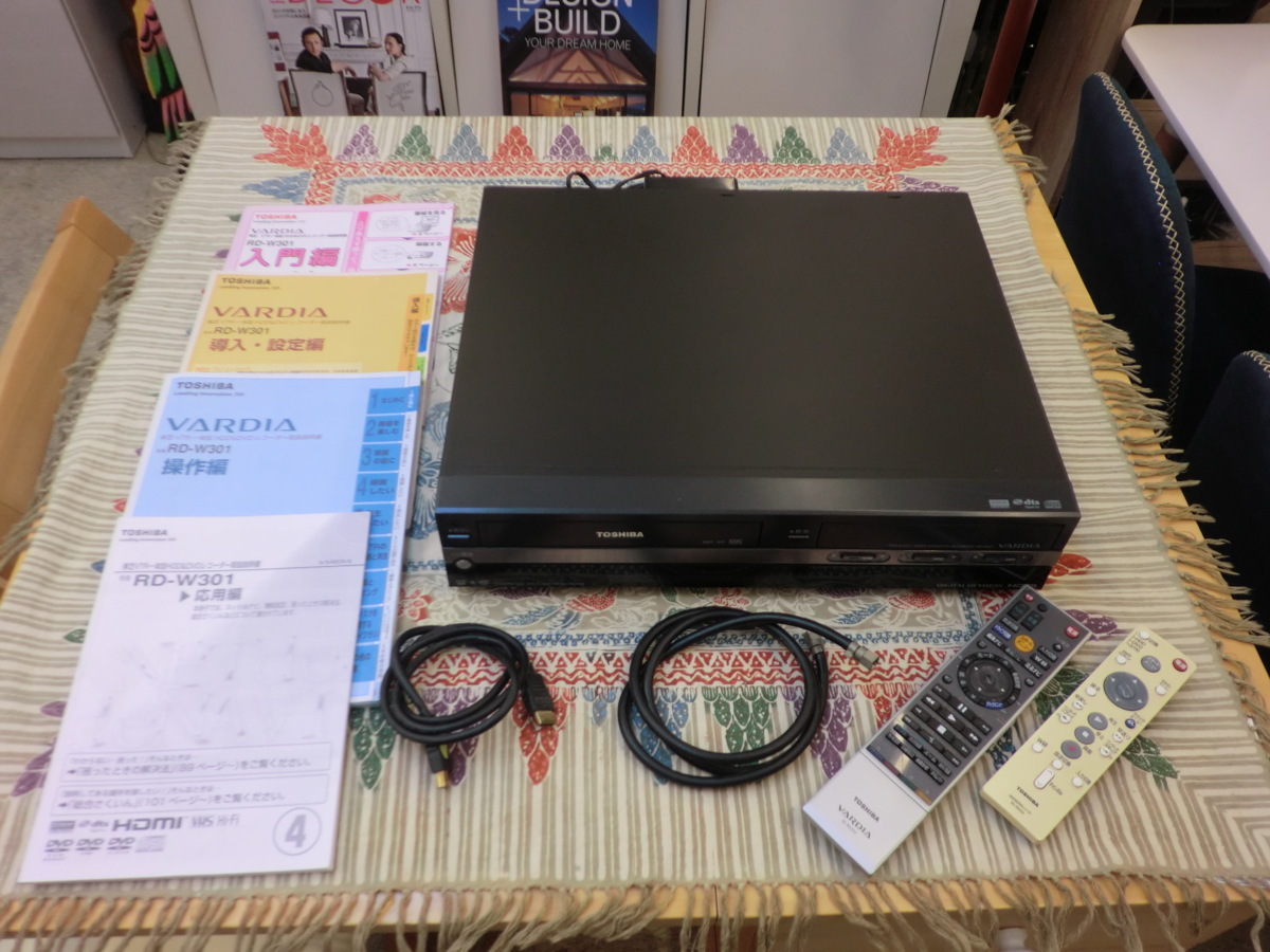 中古】東芝 TOSHIBA RD-W301 VHS一体型HDD&DVDレコーダー 2007年製