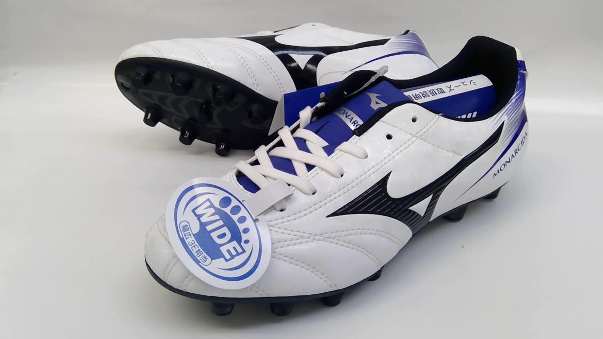 【新作入荷，得価】 処分/MIZUNOミズノ/サッカースパイク/モナルシーダ２FS JR MD/P1GB182309/ホワイト&times;ブラック&times;ブルー/22.5cm/22029(22.5cm)｜売買されたオークション情報、yahooの商品情報をアーカイブ公開 - オー シューズ