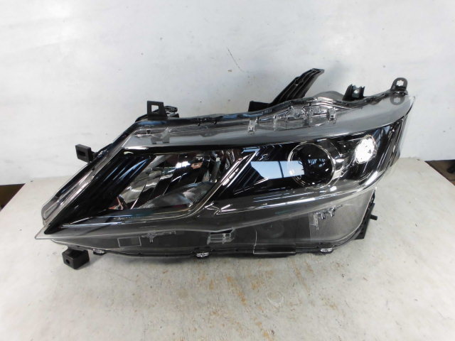 セレナ C27 ヘッド LED c27 H28.8～ H11 GLD 系 GNC27 GC27 | 日産