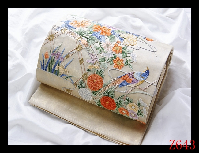 【Ｚ643】◇厳選西陣逸品◇相良刺繍◇絶品の花鳥文様◇優雅な装い◇正絹◇お太鼓柄高級美術袋帯◇袋帯名古屋帯簪帯締め