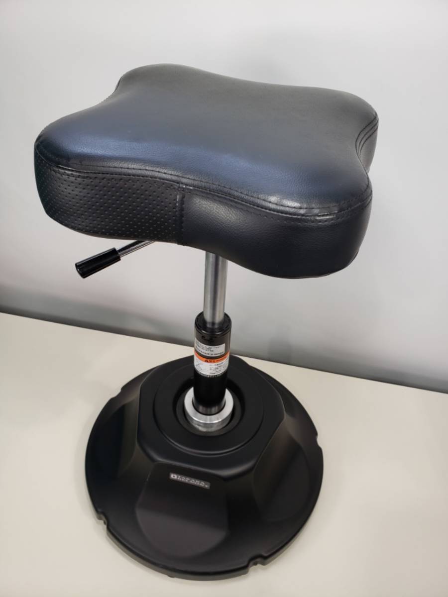 A0235 タカラベルモント YUMEスツール EX-YMST 美容 店舗用品 事務