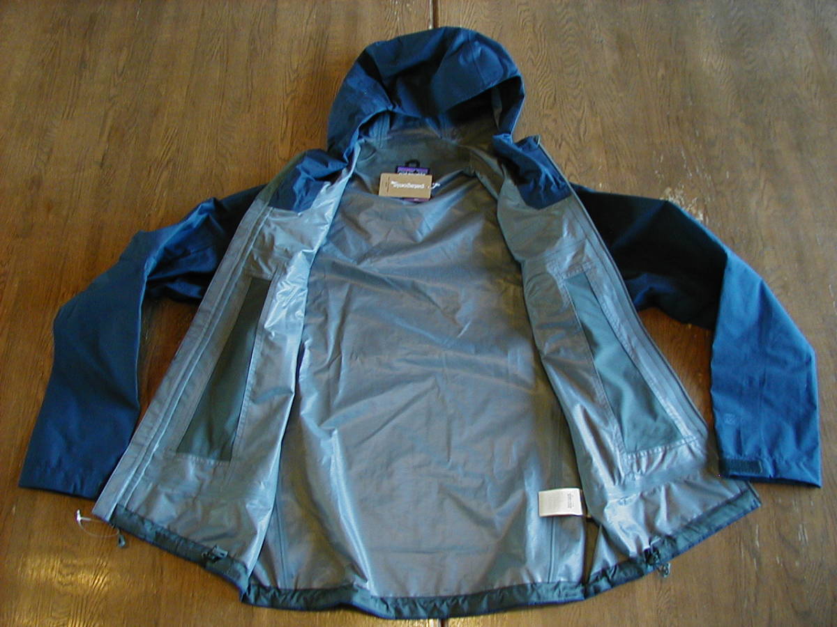 パタゴニア M's Cloud Ridge クラウド・リッジ・ジャケット クラウド リッジ 公式通販 ジャケットの通販 patagonia（パタゴニア）の「patagonia patagonia（パタゴニア）のレインウェア 雨のために作られたウェア | パタゴニア・クラウド・リッジ パタゴニア(patagonia) ONLINE