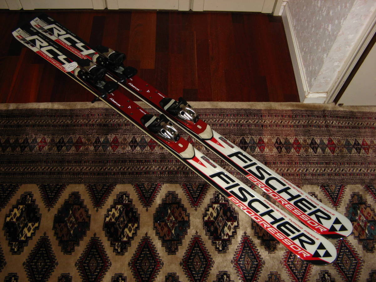 安い，大人気 FISCHER/フィッシャー レーシングスキー板 RC4 PROGRESSOR FLOWFLEXプレート入り 165cm(レーシング)｜売買されたオークション情報、yahooの商品情報をアーカイブ公開 - オークファン レーシング