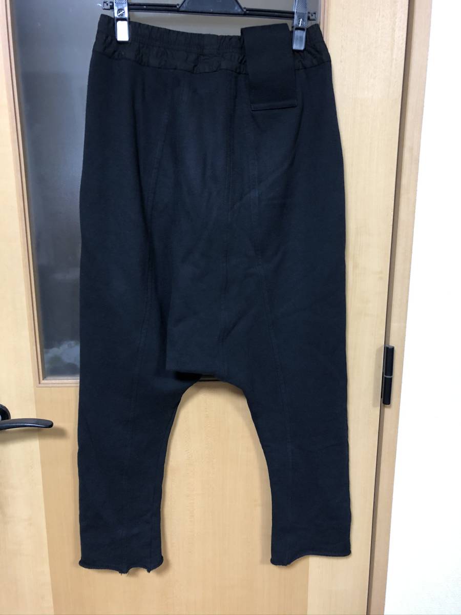 NILøS ニルズ　ブラック サルエルパンツ シームドクロッチ　サイズ3　Ｌ JULIUS（ユリウス）の「シームドクロッチパンツ ブラック Crotch Pants