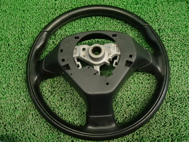 スバル BP5 レガシィ モモ BL5 ステアリング MOMO ハンドル 中古品