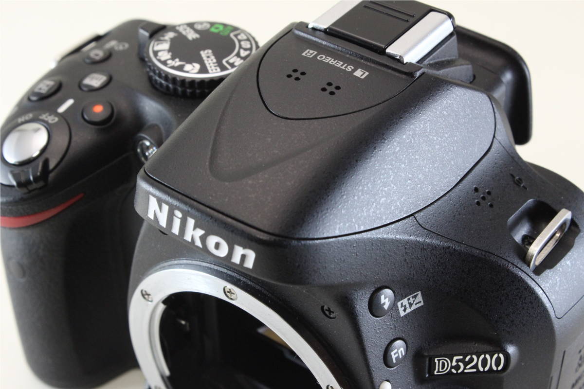 Nikon D5200 ボディ デジタル一眼レフカメラ 18-55mm 公式通販 ニコン 