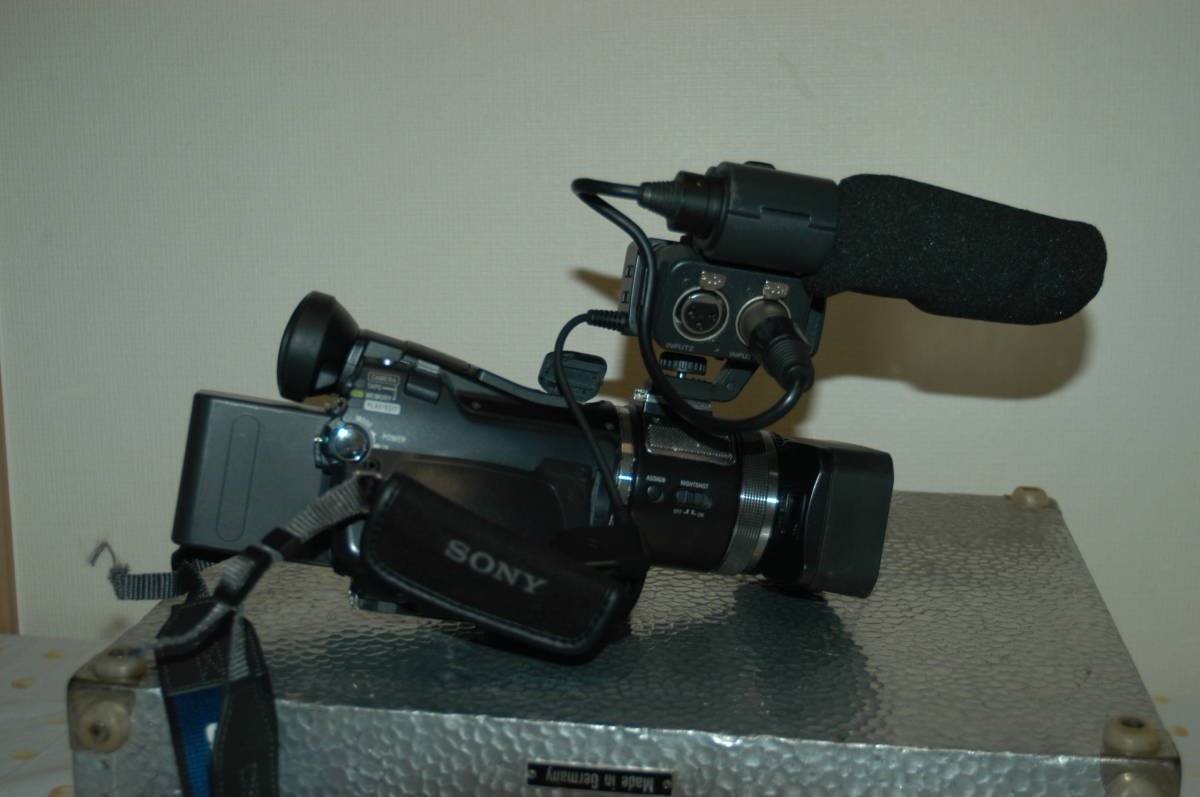 SONY HVR-A1J