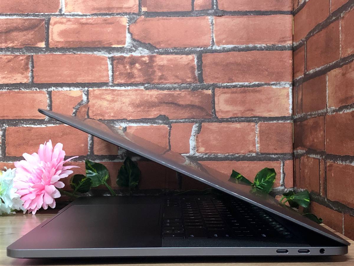 【美品♪】MacBook Pro 2016(A1707)[Core i7(6820HQ)2.7Ghz/RAM:16GB/SSD:512GB/15インチ]Catalina タッチバー搭載 スペースグレー 動作品_3