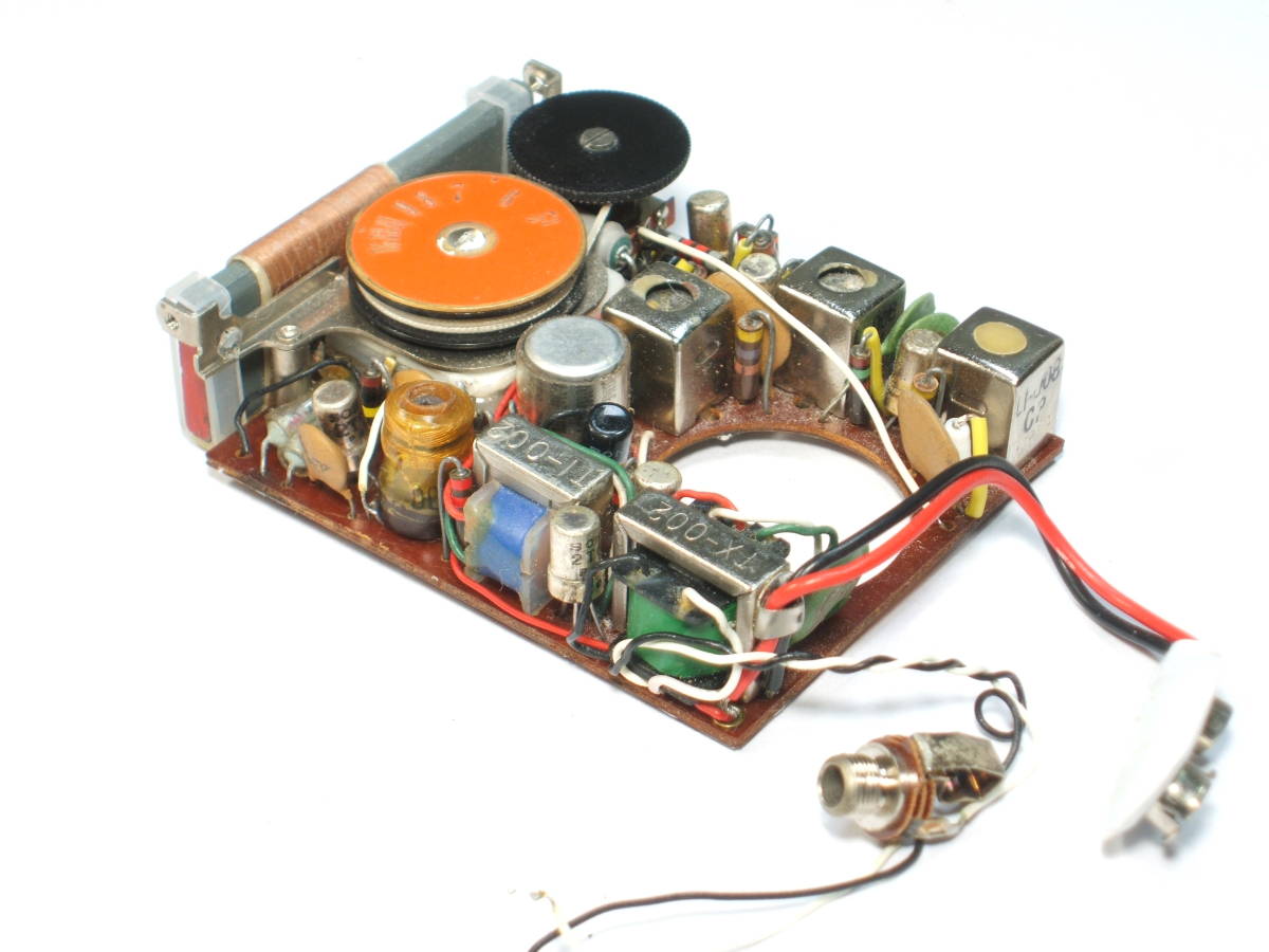 【美品／永久保存版】ソニーの貴重な歴史的トランジスタラジオ【SONY TR-610】受信良好！！_10