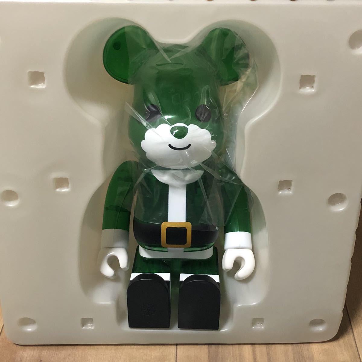 100%新品，新品 ☆三越伊勢丹限定☆緑サンタ・ベアブリック BE@RBRICK
