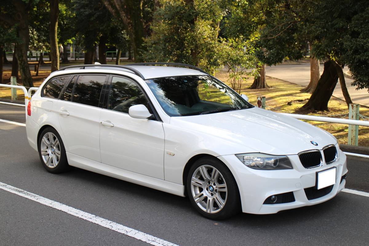 BMW 3シリーズ 320iツーリング ハイラインパッケージ BMW 直 