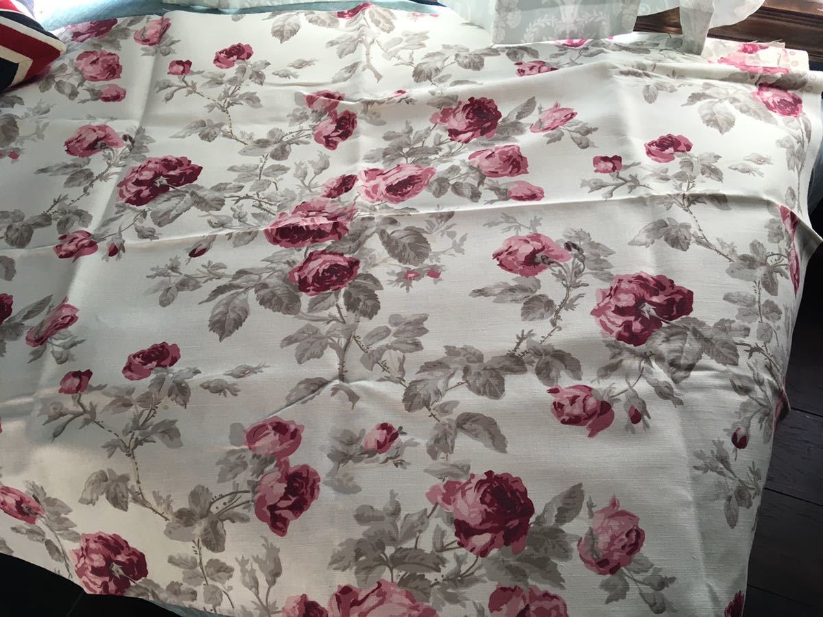ローラアシュレイ 花柄 生地 ローズ 薔薇 2m Laura Ashley インテリア