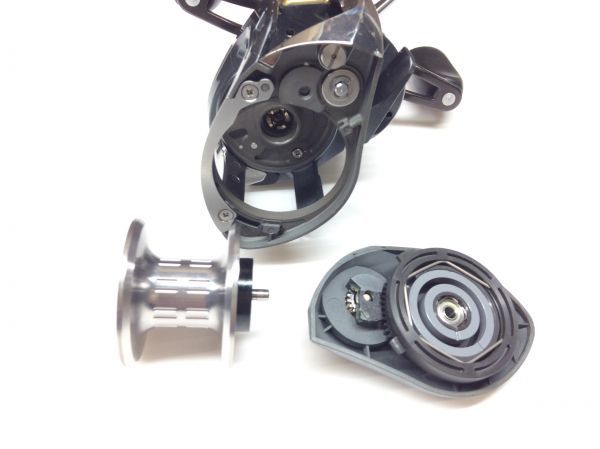 □Daiwa ダイワ TD ZILLION Limited ジリオン 7.3 リミテッド 100L 左