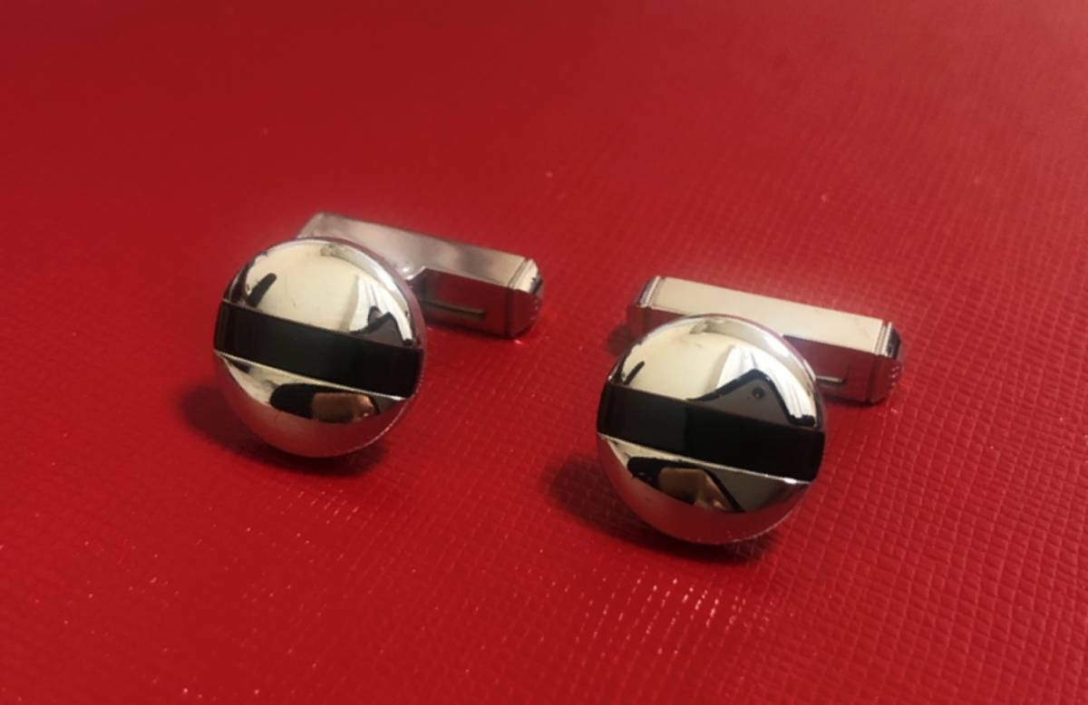 カルティエ カフス サントス ドゥ Cartier（カフリンクス）のフリマ