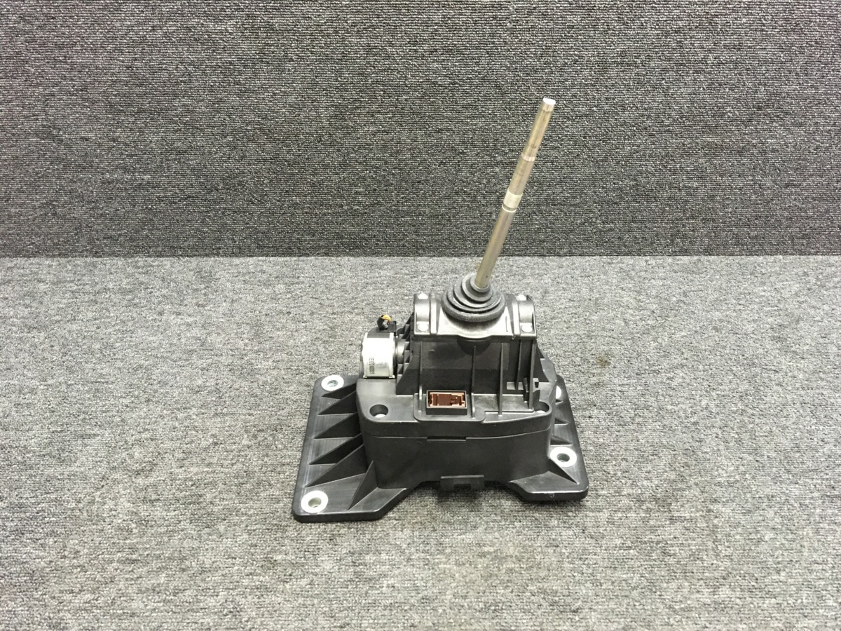  5277 93922 アルファ159 2.2JTS セレスピード セダン/ワゴン 純正 シフトゲート(アルファロメオ用)｜売買されたオークション情報、yahooの商品情報をアーカイブ公開 - オークファン アルファロメオ用