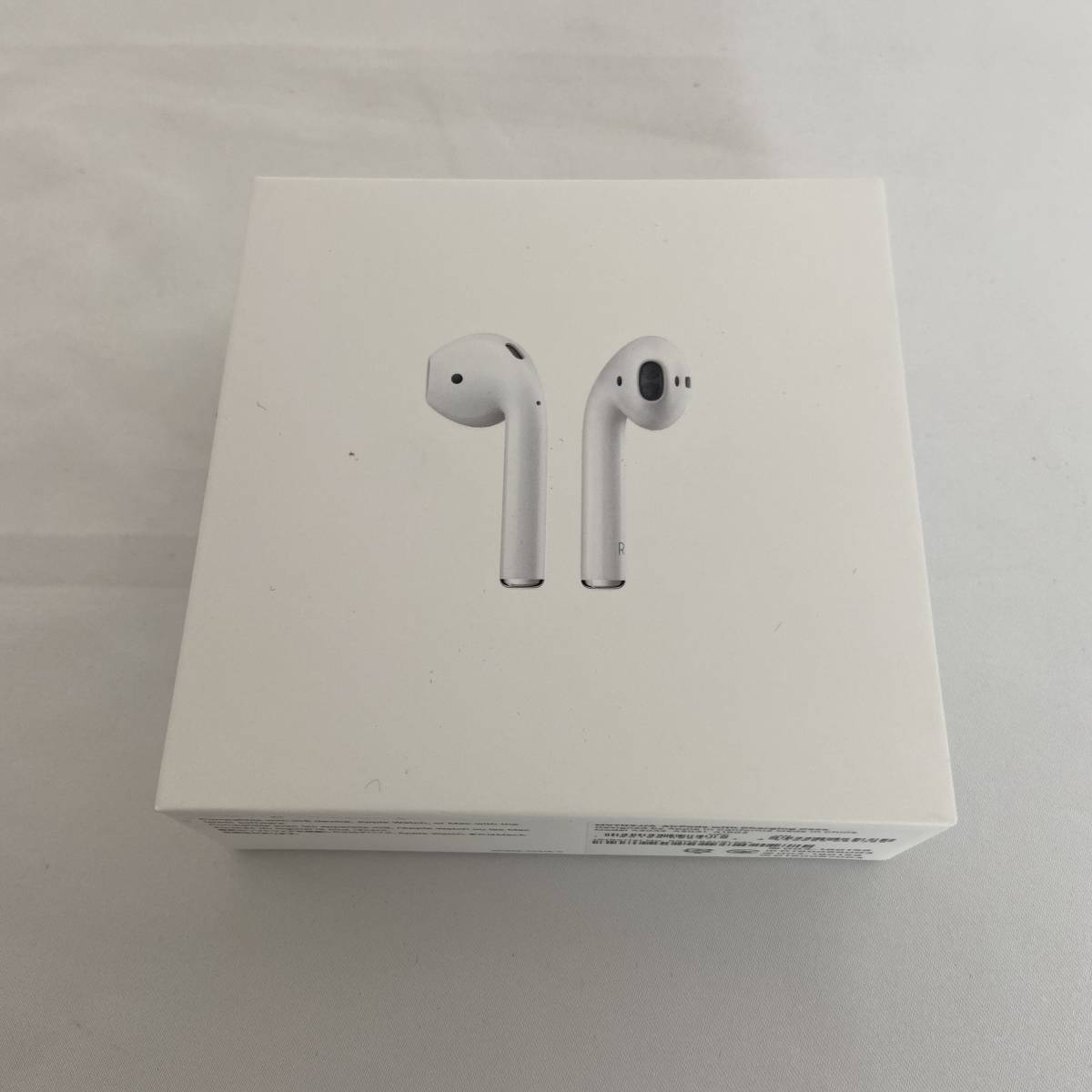 高品質，お得 Apple AirPods with Charging Cable MV7N2J/A アップル(イヤホン、ヘッドフォン)｜売買されたオークション情報、yahooの商品情報をアーカイブ公開 - オークファン アップル