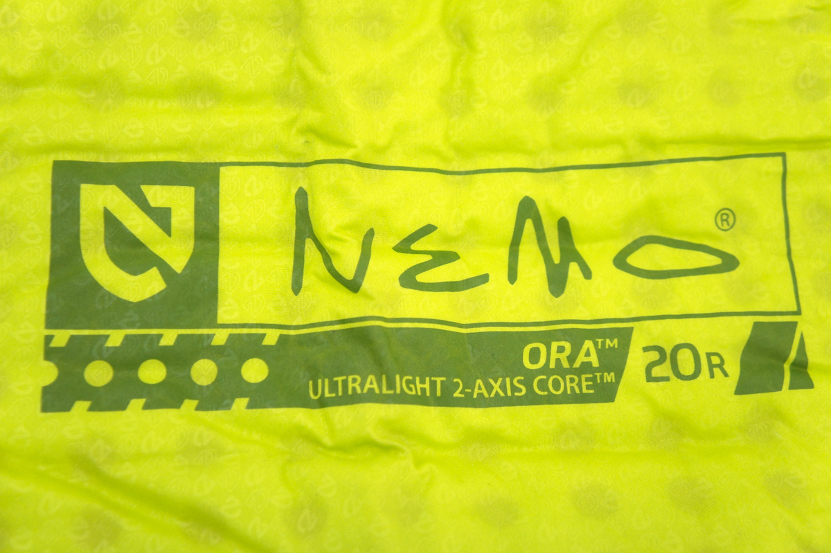 NEMO ニーモ ORA 20R オーラ ULTRALIGHT 2-AXIS CORE スリーピング