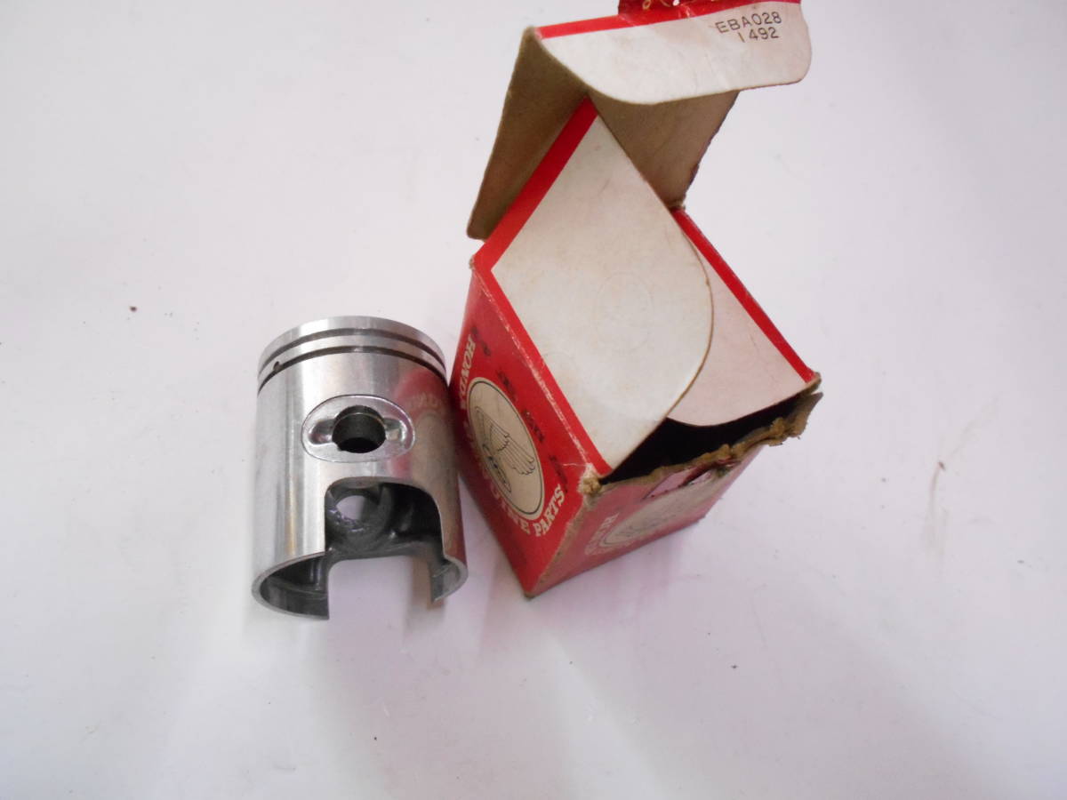 【新品未使用品】暖房器具3点セット 純正 ピストン | バイク 純正部品ピストン 絶版旧車廃盤ホンダ純正