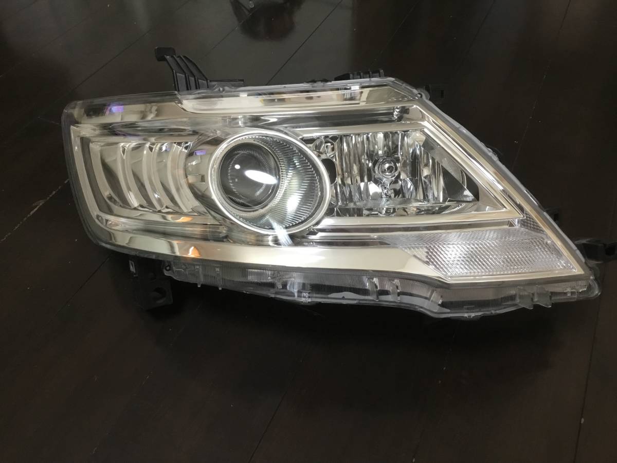 日産セレナ HWS C25 CC25 後期 HID ヘッドライト 左右 2404 * セレナ C25 CC25 後期 HIDライト左右SET 100-24921 後期 セレナ