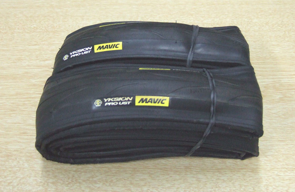 新品，格安 MAVIC YKSION マヴィック イクシオン PRO UST チューブレスタイヤ 前後2本セット 未走行保管品(700C（クリンチャー、WO）)｜売買されたオークション情報、yahooの商品情報をアーカイブ公開 - オーク タイヤ