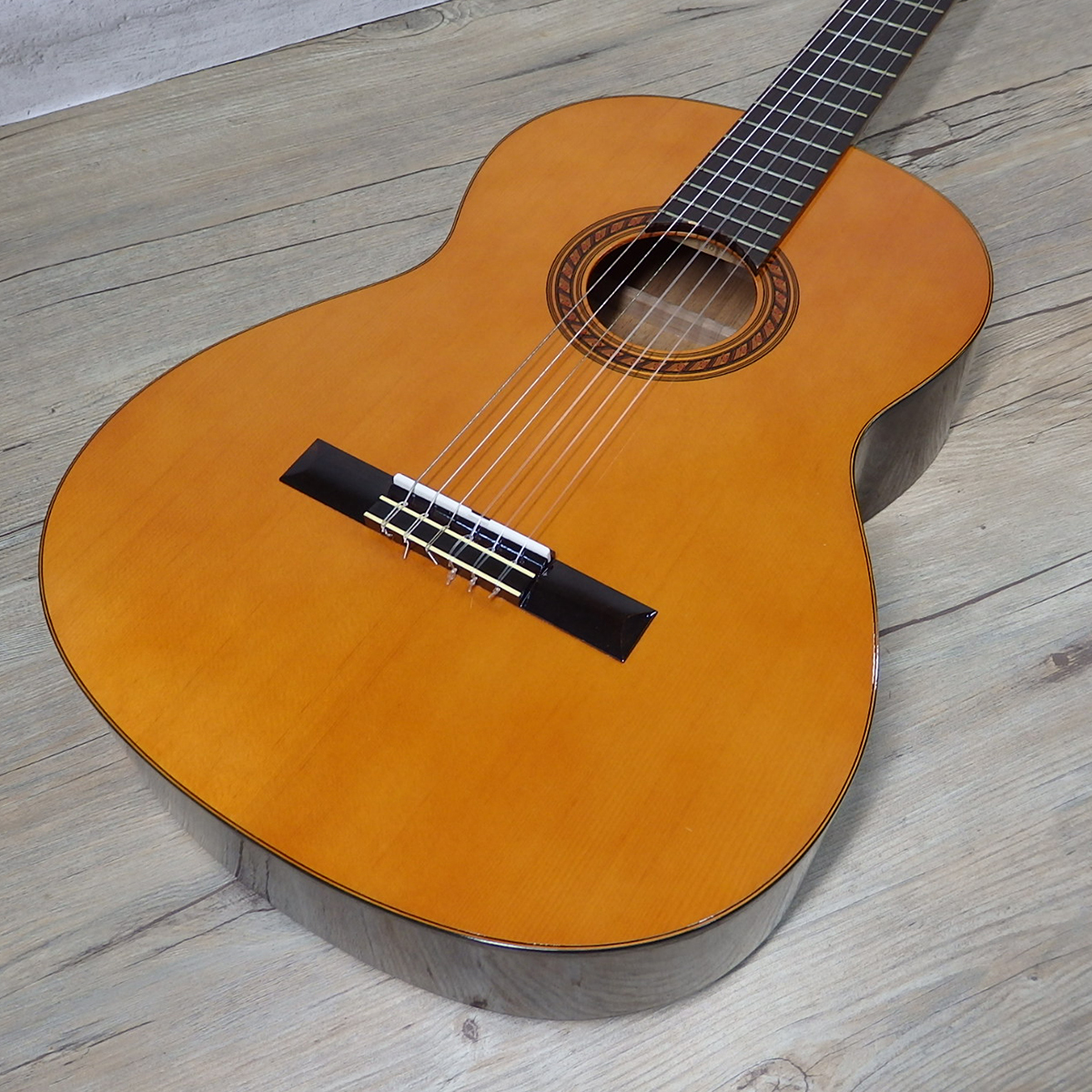 札幌発 YAMAHA C-170A クラシックギター ガットギター HAMAMATSU ヤマハ 白万