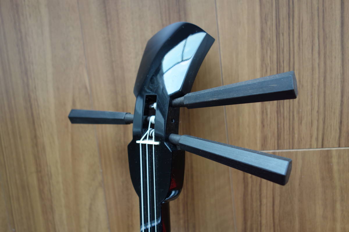 三線　南風原型　縞黒檀本皮張り 購入価格7万円の三線 縞黒檀 シンプルで古風な南風原型 蛇皮（一部難