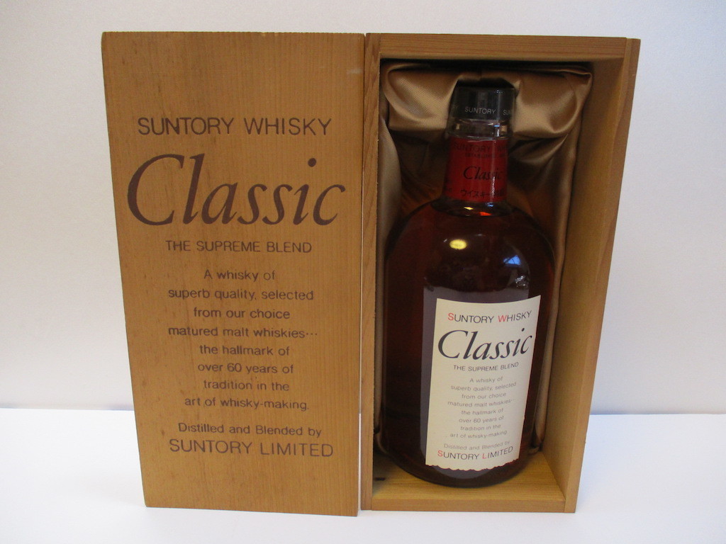 未開封 サントリー ウイスキー SUNTORY CLASSIC 700ml 木箱 SUNTORY