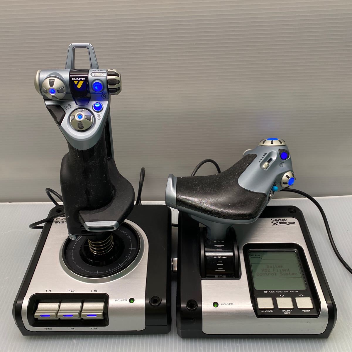 Saitek X52 Flight control system フライトシミュレータ用