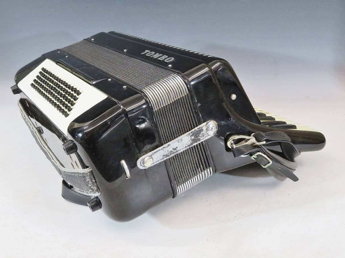TOMBO/トンボ T80B アコーディオン 37鍵 80ベース(706 ケース付 【公式