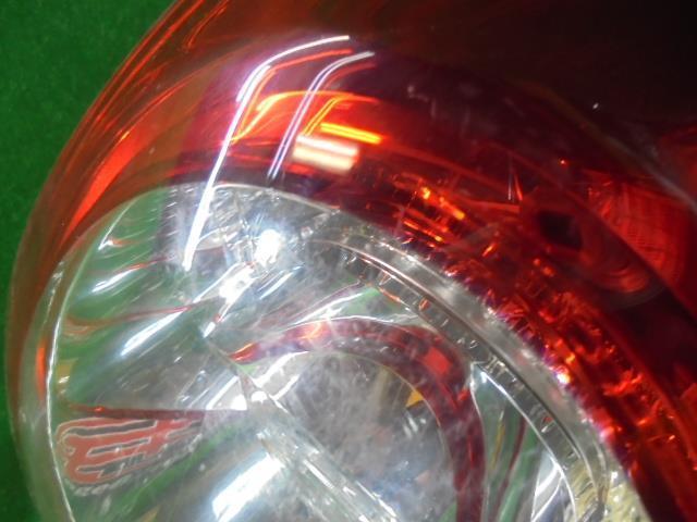 VW パサートヴァリアント GH-3CAXZF 右テールランプ (Mogee DG613 ABK2)