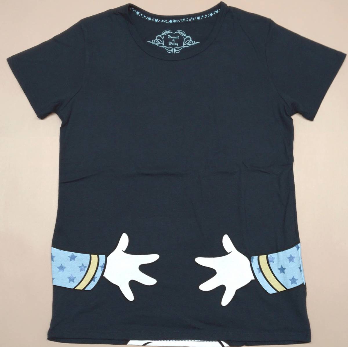 ディズニー ドナルド 抱きつきプリントtシャツ スウェットパンツ サイズl イラスト キャラクター 売買されたオークション情報 Yahooの商品情報をアーカイブ公開 オークファン Aucfan Com