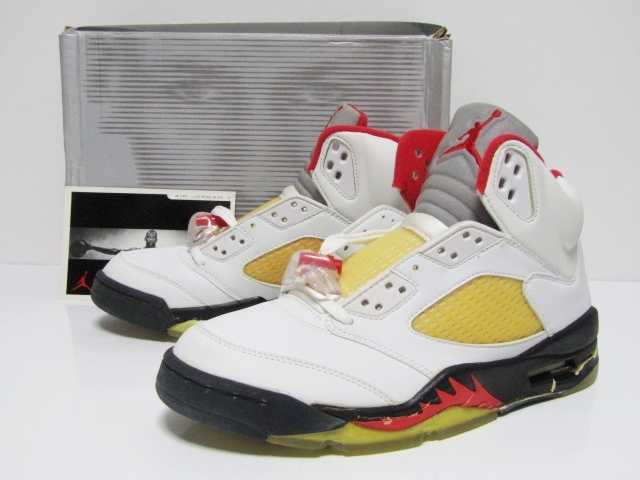  99年製 NIKE AIR JORDAN 5 RETRO WHITE BLACK FIRE RED 136027-101 US9 27cm ナイキ エアジョーダン V 復刻 銀ベロ 白赤 デッド 加水(27.0cm)｜売買されたオークション情報、yahooの商品情報をアーカイブ公開 - オー 27.0cm