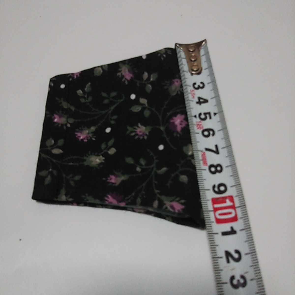 インナーマスク 大人用 小さめ 黒地に紫の花柄 立体マスク ガーゼマスク ダブルガーゼ ハンドメイド _4